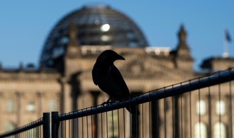 Merz hält Regierungserklärung im Bundestag - Debatte auch zu neuem Wehrdienst