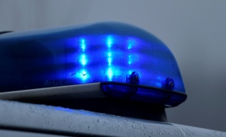 Fünf Verletzte bei Kollision zwischen Rettungswagen und Pkw