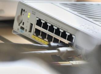 Bei fast jedem Zweiten fällt Internet einmal im Jahr komplett aus