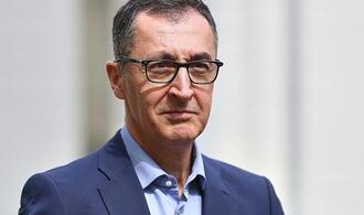 Cem Özdemir: Verbrenner-Aus 2035 ''nicht umsetzbar''