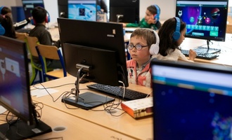Pflichtfach Informatik an Schulen in immer mehr Bundesländern