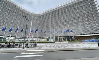 EU-Kommissar drängt auf Einigung über Ukraine-Reparationsdarlehen