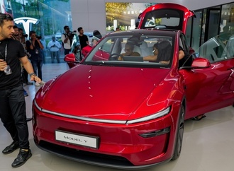 Importzölle und Ausgaben für KI: Teslas Gewinn im dritten Quartal gesunken