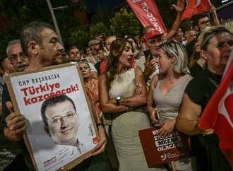 Prozess gegen bei Protesten in der Türkei festgenommene Fotografen vertagt