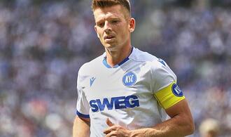 2. Bundesliga: KSC schlägt Fürth - Schalke erreicht Tabellenspitze
