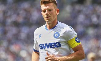 2. Bundesliga: KSC schlägt Fürth - Schalke erreicht Tabellenspitze