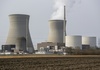 Kühltürme von ehemaligem Atomkraftwerk Gundremmingen in Bayern werden gesprengt