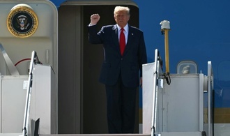 US-Präsident Trump landet zum Auftakt seiner Asienreise in Malaysia