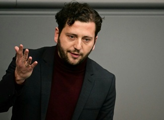 ''Es gibt Angsträume'': Banaszak für ernste Debatte um Merz' ''Stadtbild''-Äußerung