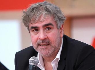 Deniz Yücel fordert klare Worte von Merz in der Türkei
