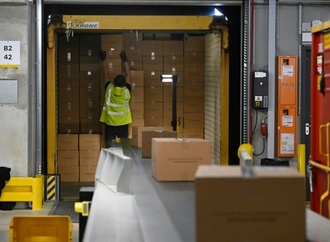 DHL stellt für Weihnachtsgeschäft erneut 10.000 Aushilfskräfte ein