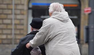 Sterblichkeit von Männern in allen Altersgruppen höher