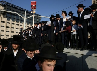 Strenggläubige Juden protestieren in Jerusalem gegen Wehrpflicht