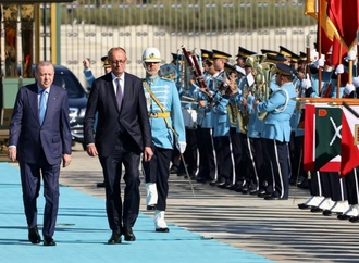 ''Das falsche Signal'': SPD und Grüne kritisieren Merz-Auftritt bei Erdogan