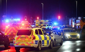 Mehrere Menschen in Zug in Großbritannien durch Stiche verletzt