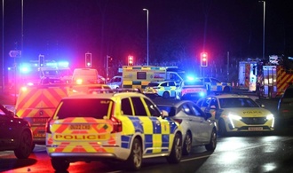 Polizei: Neun Menschen bei Angriff in Zug in England lebensgefährlich verletzt