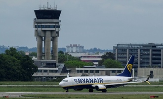 Billig-Airline Ryanair dank höherer Ticketpreise mit Gewinnanstieg um 20 Prozent