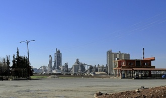 Terrorfinanzierung in Syrien: Zementhersteller Lafarge vor Gericht