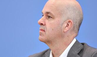 Fratzscher sieht Entlastungskabinett nicht als ''großen Wurf''