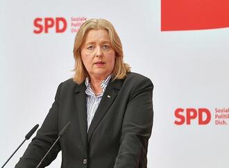 Bas bekennt sich zur deutschen Stahlindustrie