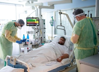 Zahl der Ärzte in Krankenhäusern steigt stärker als die der Patienten