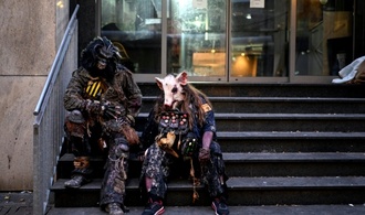 Halloween-Überrest: Vermeintliche Blutspur ruft Polizei in Thüringen auf den Plan