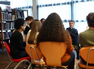 Französische Schüler fordern kürzere Schultage und weniger Hausaufgaben