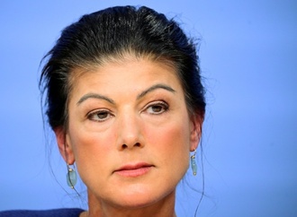Wagenknecht gibt BSW-Vorsitz an de Masi ab - bleibt aber in Partei aktiv