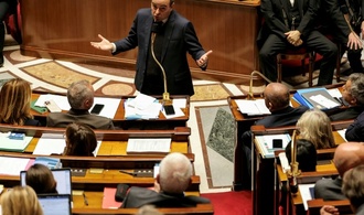 Frankreichs Nationalversammlung beschließt Verschiebung der Rentenreform