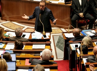 Frankreichs Nationalversammlung beschließt Verschiebung der Rentenreform