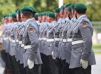 Berichte: Union und SPD einigen sich im Wehrdienst-Streit
