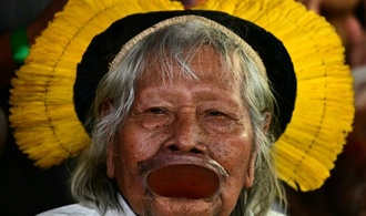 Brasilianischer Indigenen-Anführer Raoni will Lula ''Standpauke'' halten