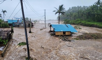 Nach tödlichen Taifunen auf den Philippinen: Zorn über ''Phantom''-Schutzbauten