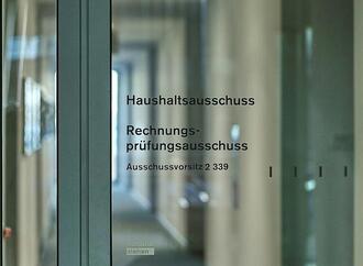 Haushaltsausschuss: Regierung will mehr Geld für Raumfahrt
