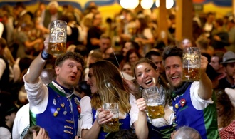 OECD: Deutsche trinken elf Liter reinen Alkohol im Jahr - mehr als OECD-Schnitt