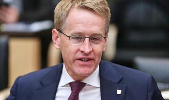 Günther spricht sich gegen Volksbefragung über Wehrdienst aus