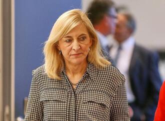 Warken erleichtert über höheres Darlehen für Pflegeversicherung