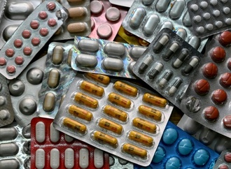 Weniger Medikamente für Hochbetagte: Regierung gegen Vorstoß von Drogenbeauftragtem