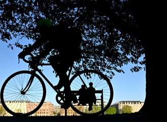 Diebe angeln sich vom Dach aus Fahrräder: Eine Million Euro Schaden