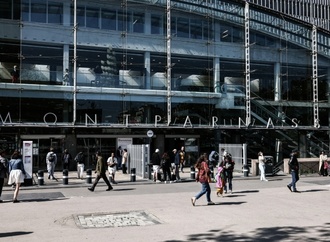 Polizist schießt auf mit Messer bewaffneten Mann am Pariser Bahnhof