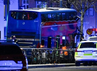 Bus rammt Bushaltestelle in Stockholm: Drei Tote und drei Verletzte