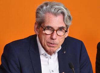 DAK-Chef Storm kritisiert aufgestocktes Darlehen für die Pflege