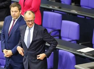 Milliardär Heraeus: Merz soll mit Minderheitsregierung drohen