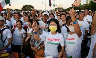 Korruption bei Hochwasserschutz auf Philippinen: Hunderttausende fordern Aufklärung