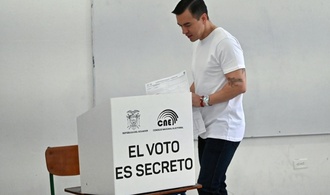 Ecuadorianer stimmen gegen Wiedereinrichtung ausländischer Militärstützpunkte
