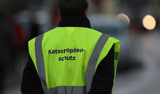 Umfrage: Drei Viertel für soziale Pflichtzeit