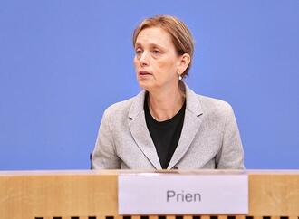 Familienministerin bei Alter für Social-Media-Verbot gesprächsbereit