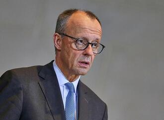 Merz spricht mit Tusk über Sabotageakt auf polnische Bahntrassen