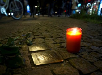 Schleswig-holsteinische App für Stolpersteine wird auf ganz Deutschland ausgeweitet