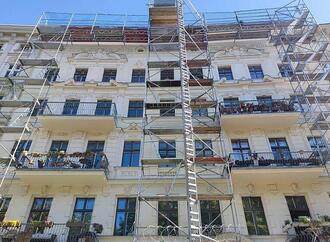 Vor allem unsanierte Häuser stehen in Großstädten zum Verkauf